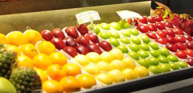 Price computing scales and retail scales